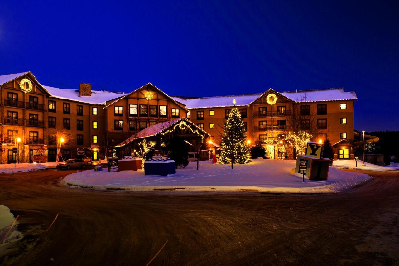 Six Flags Great Escape Lodge & Indoor Waterpark 퀸스베리 외부 사진