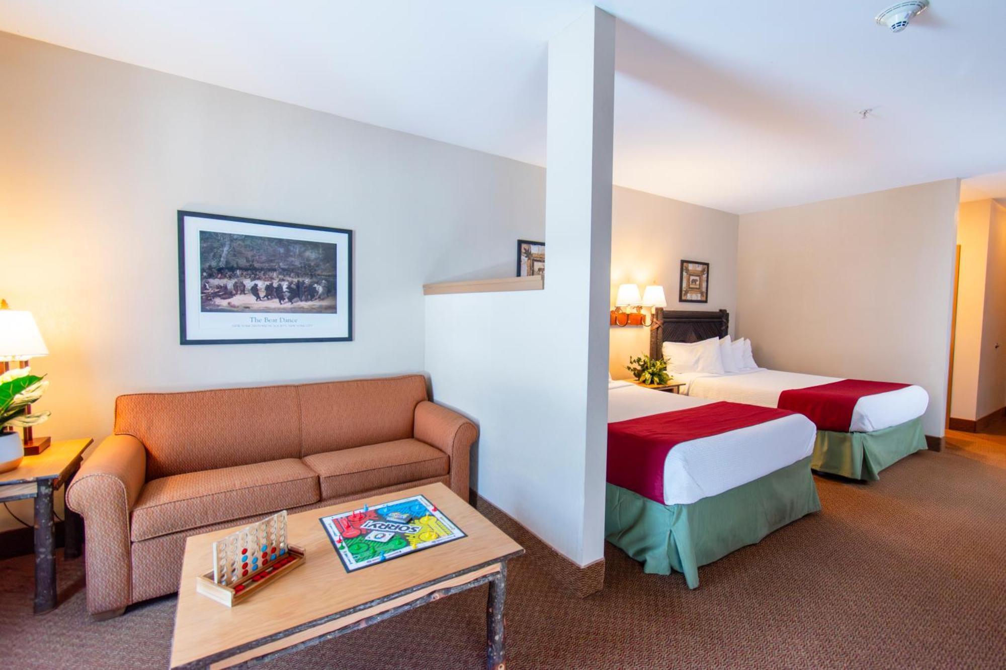 Six Flags Great Escape Lodge & Indoor Waterpark 퀸스베리 외부 사진